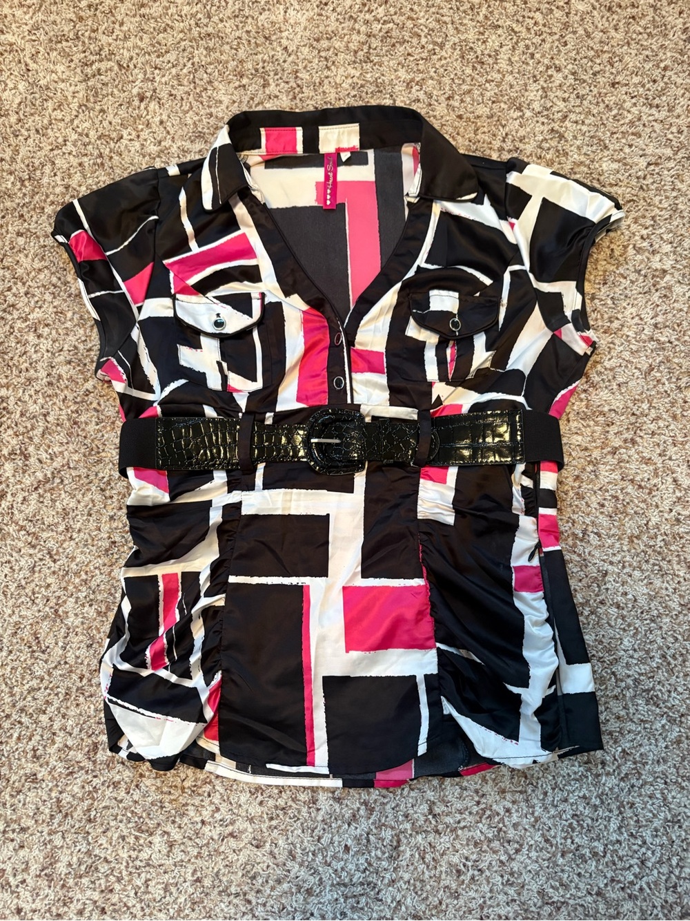 Heart Soul Black, White & Fuchsia Graphic Print Top